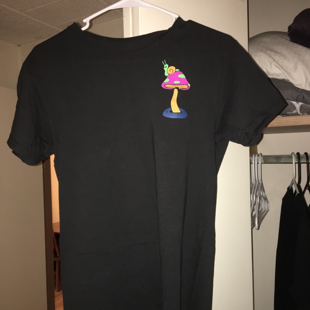 Men’s tee